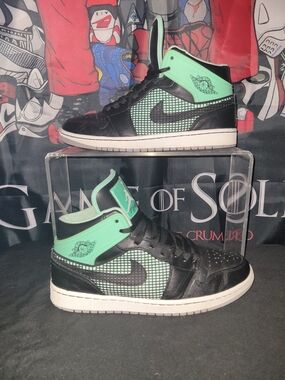 Jordan 1 Retro Black and Mint Green Glow Hi-Top Sneakers